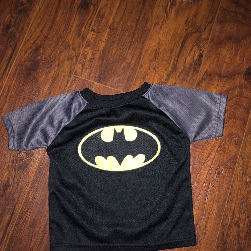 Batman 2T shirt tee boy kids black & gray used